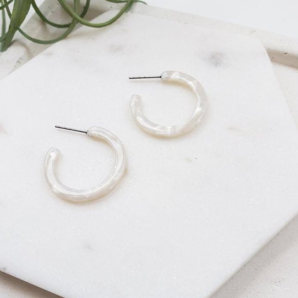 Cam Mini Hoops - Pearl - Picture 2 of 4